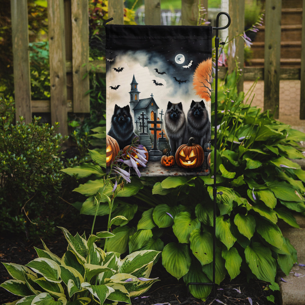 Keeshond Spooky Halloween Garden Flag – Dog in Cemetery Scene