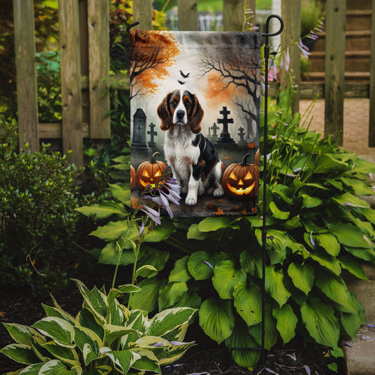 Welsh Springer Spaniel Spooky Halloween Garden Flag – Dog in Cemetery Scene