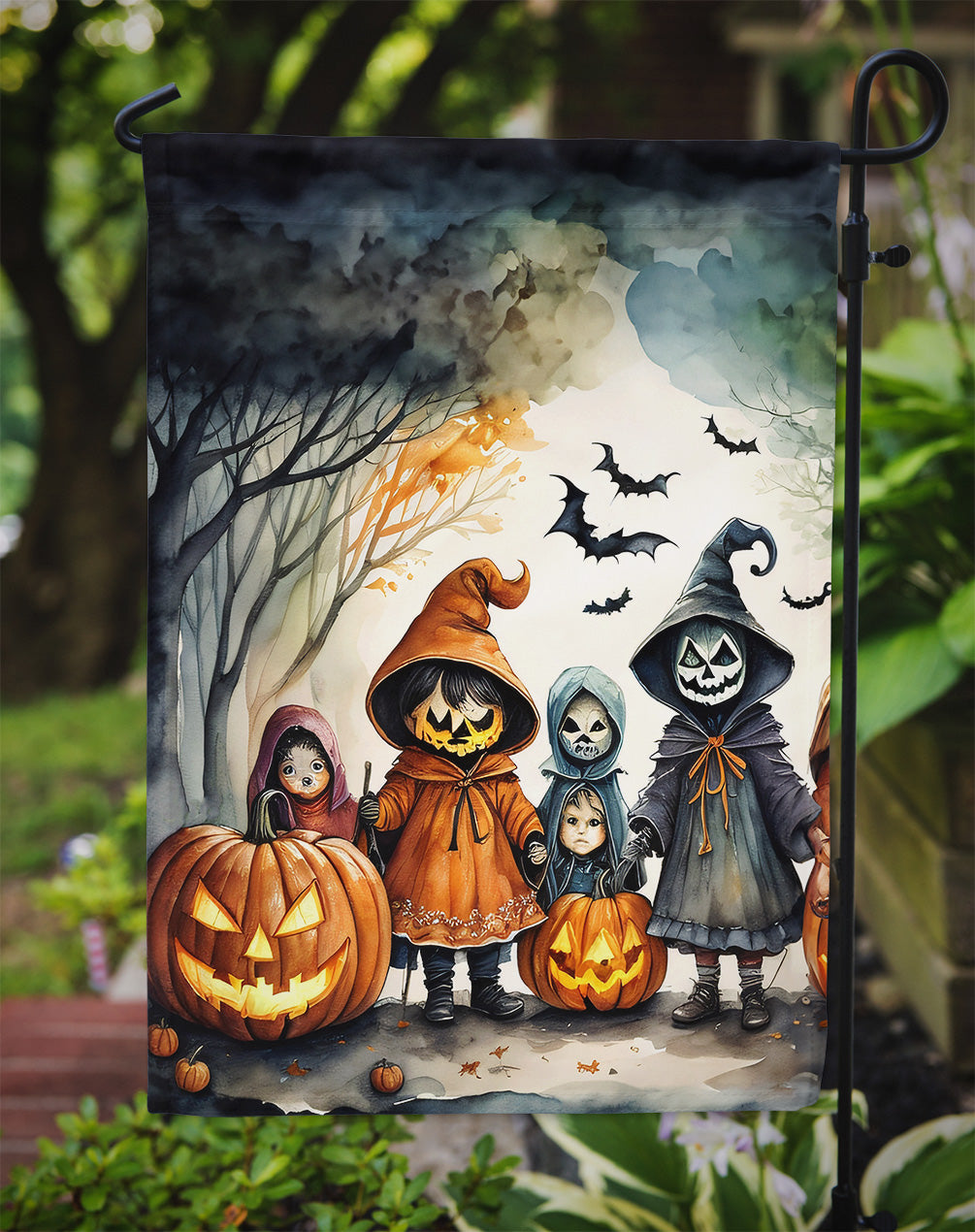 Trick or Treaters Spooky Halloween Garden Flag – Outdoor Decorative Yard Flag