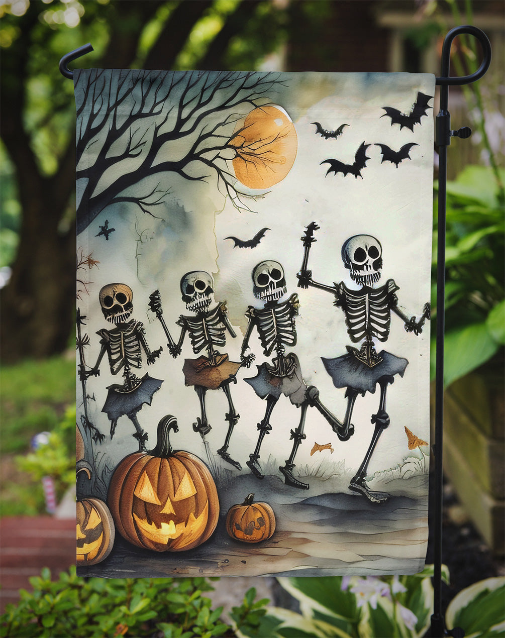 Dancing Skeletons Spooky Halloween Garden Flag – Outdoor Decorative Yard Flag