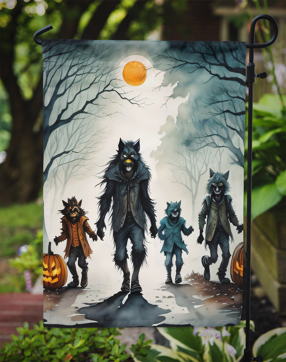 Werewolves Spooky Halloween Garden Flag – Outdoor Decorative Yard Flag