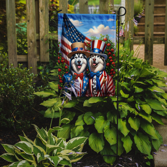 All American Alaskan Malamute Garden Flag – Dogs with American Flag Background by Caroline’s Treasures