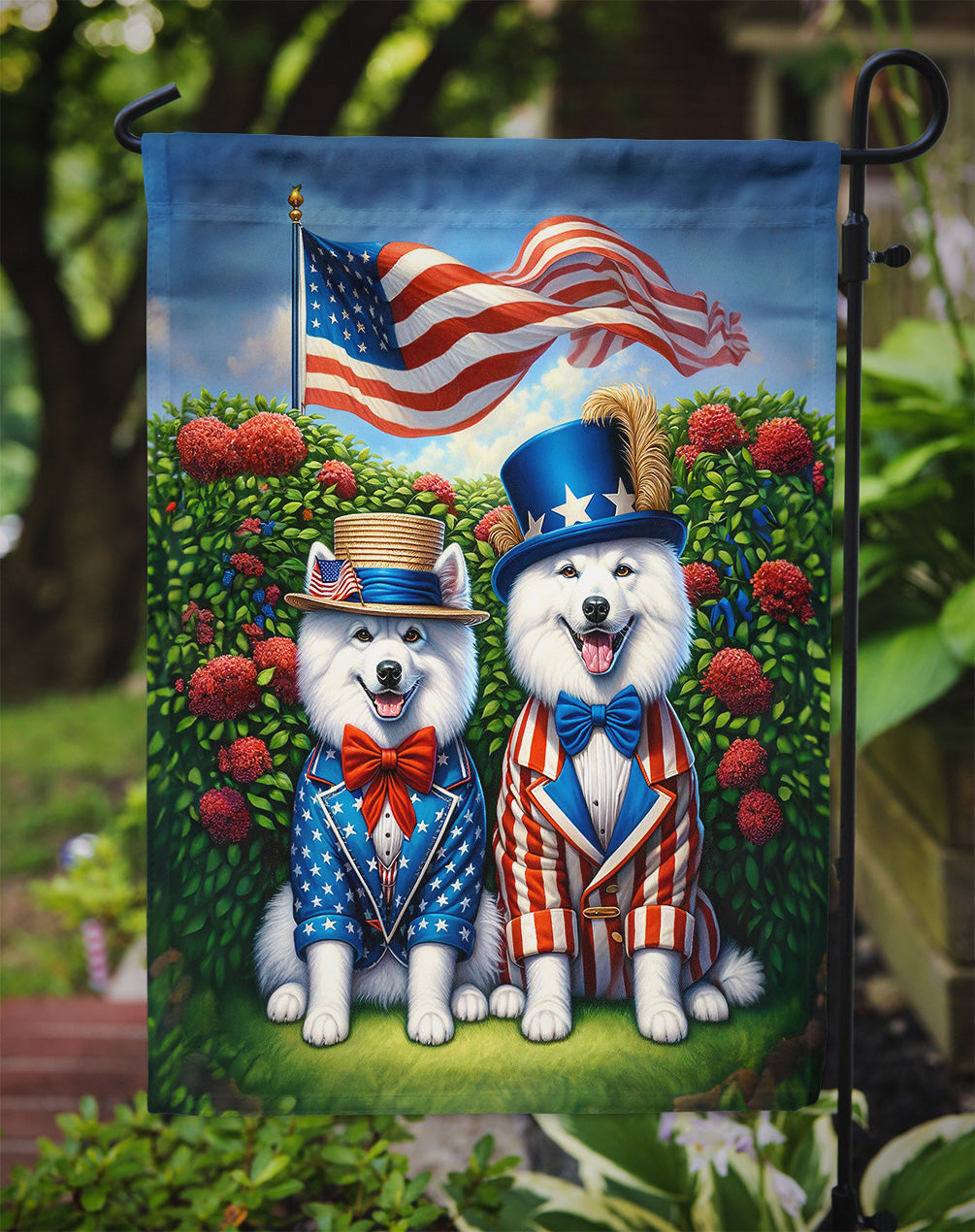All American American Eskimo Garden Flag – Dogs with American Flag Background by Caroline’s Treasures