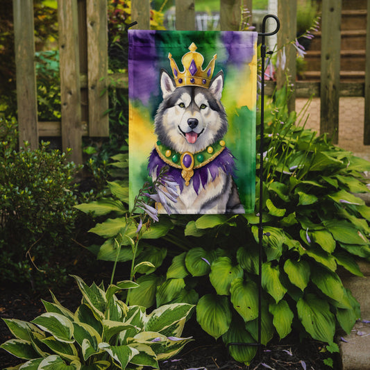 Alaskan Malamute King of Mardi Gras Garden Flag - Vibrant Dog-Themed Yard Decor by Caroline's Treasures