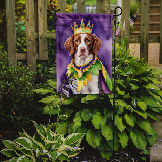 Brittany Spaniel King of Mardi Gras Garden Flag - Vibrant Dog-Themed Yard Decor by Caroline's Treasures