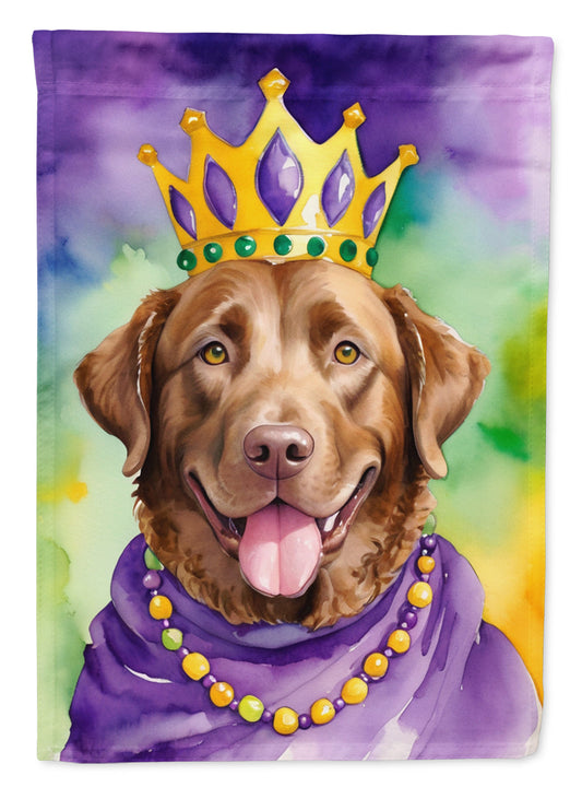 Chesapeake Bay Retriever King of Mardi Gras Garden Flag - Vibrant Dog-Themed Yard Decor by Caroline's Treasures