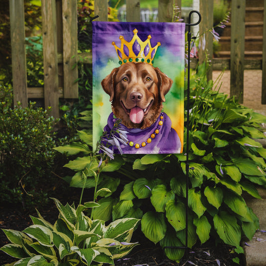 Chesapeake Bay Retriever King of Mardi Gras Garden Flag - Vibrant Dog-Themed Yard Decor by Caroline's Treasures