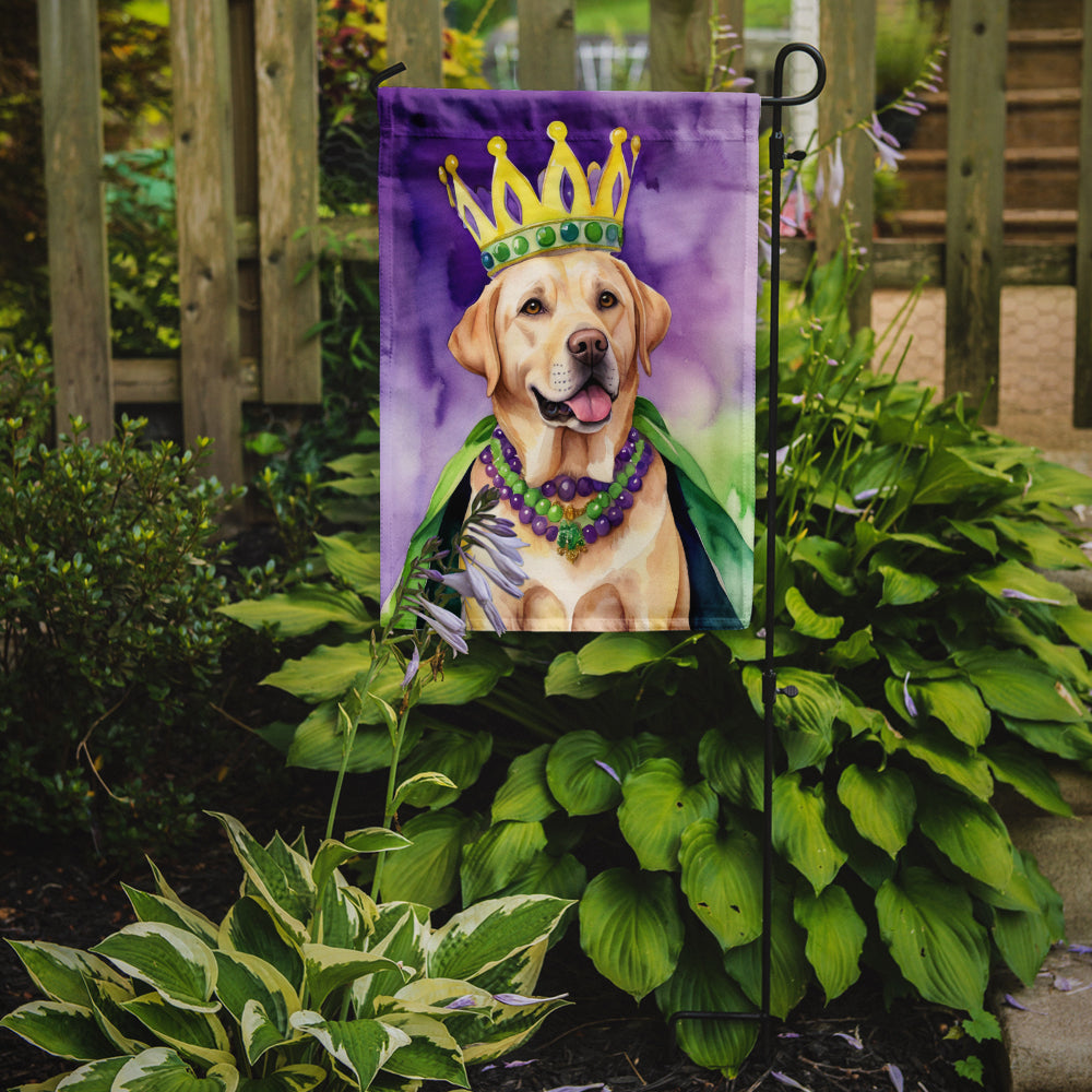 Labrador Retriever King of Mardi Gras Garden Flag - Vibrant Dog-Themed Yard Decor by Caroline's Treasures