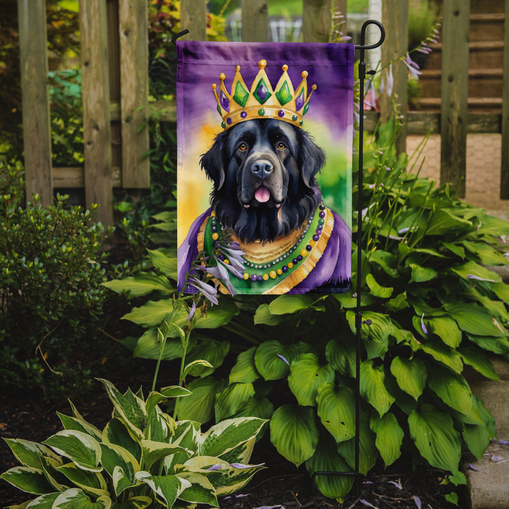 Newfoundland King of Mardi Gras Garden Flag - Vibrant Dog-Themed Yard Decor by Caroline's Treasures