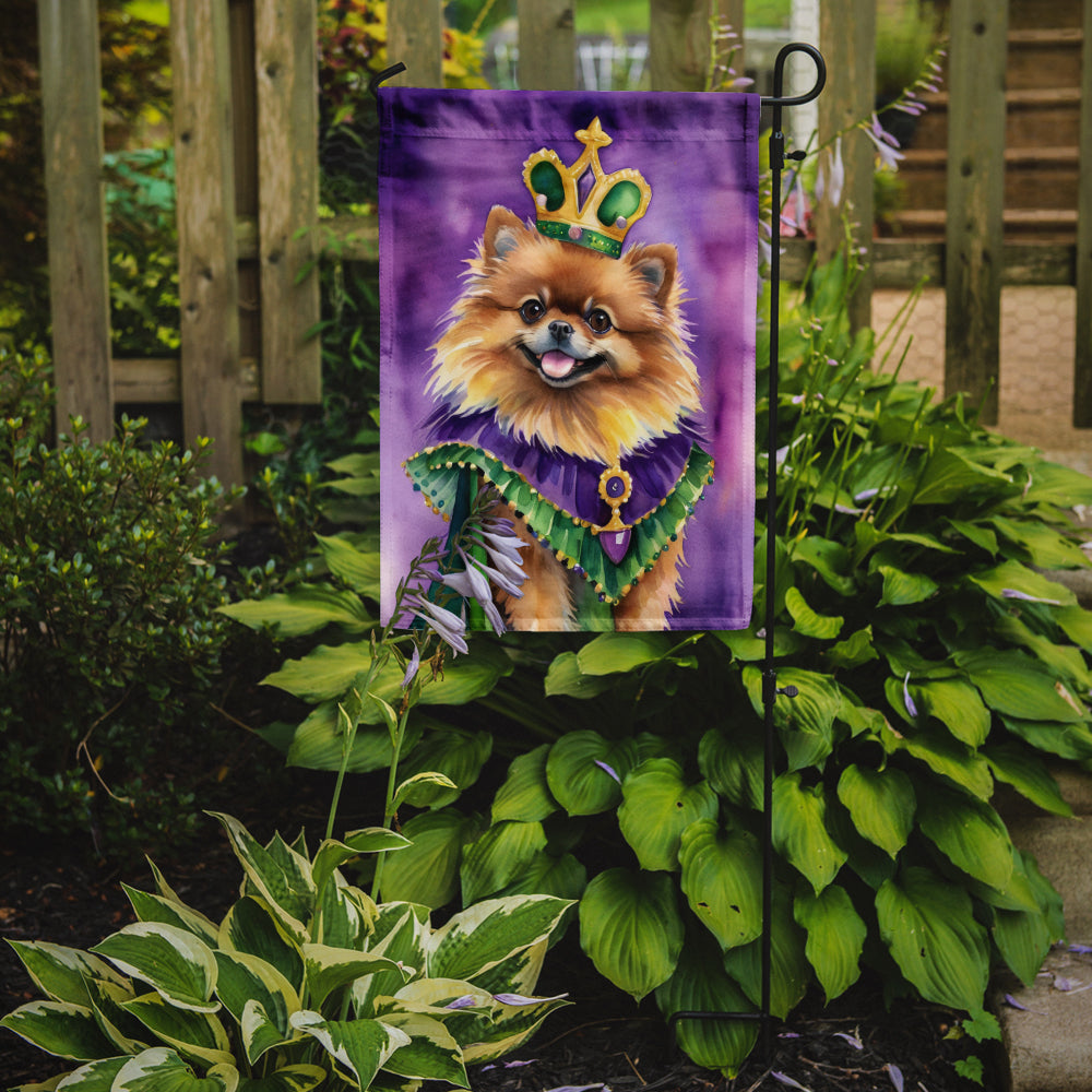 Pomeranian King of Mardi Gras Garden Flag - Vibrant Dog-Themed Yard Decor by Caroline's Treasures
