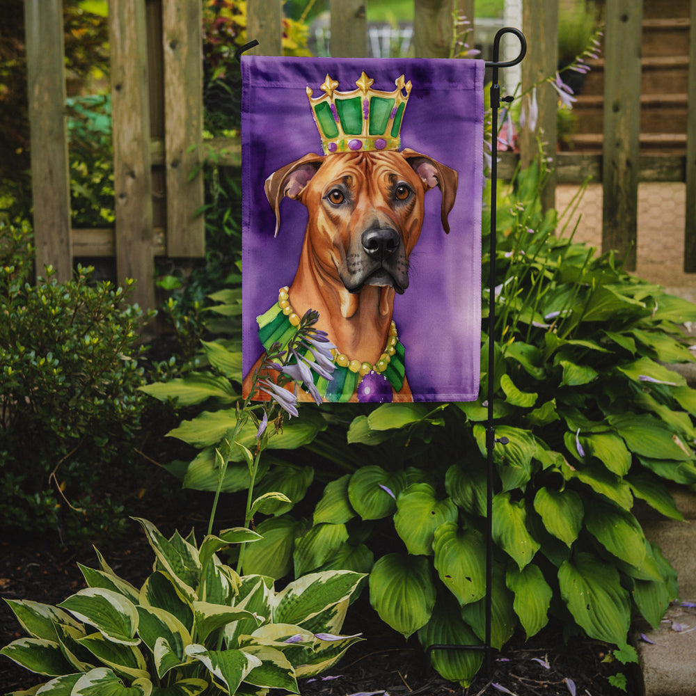 Rhodesian Ridgeback King of Mardi Gras Garden Flag - Vibrant Dog-Themed Yard Decor by Caroline's Treasures