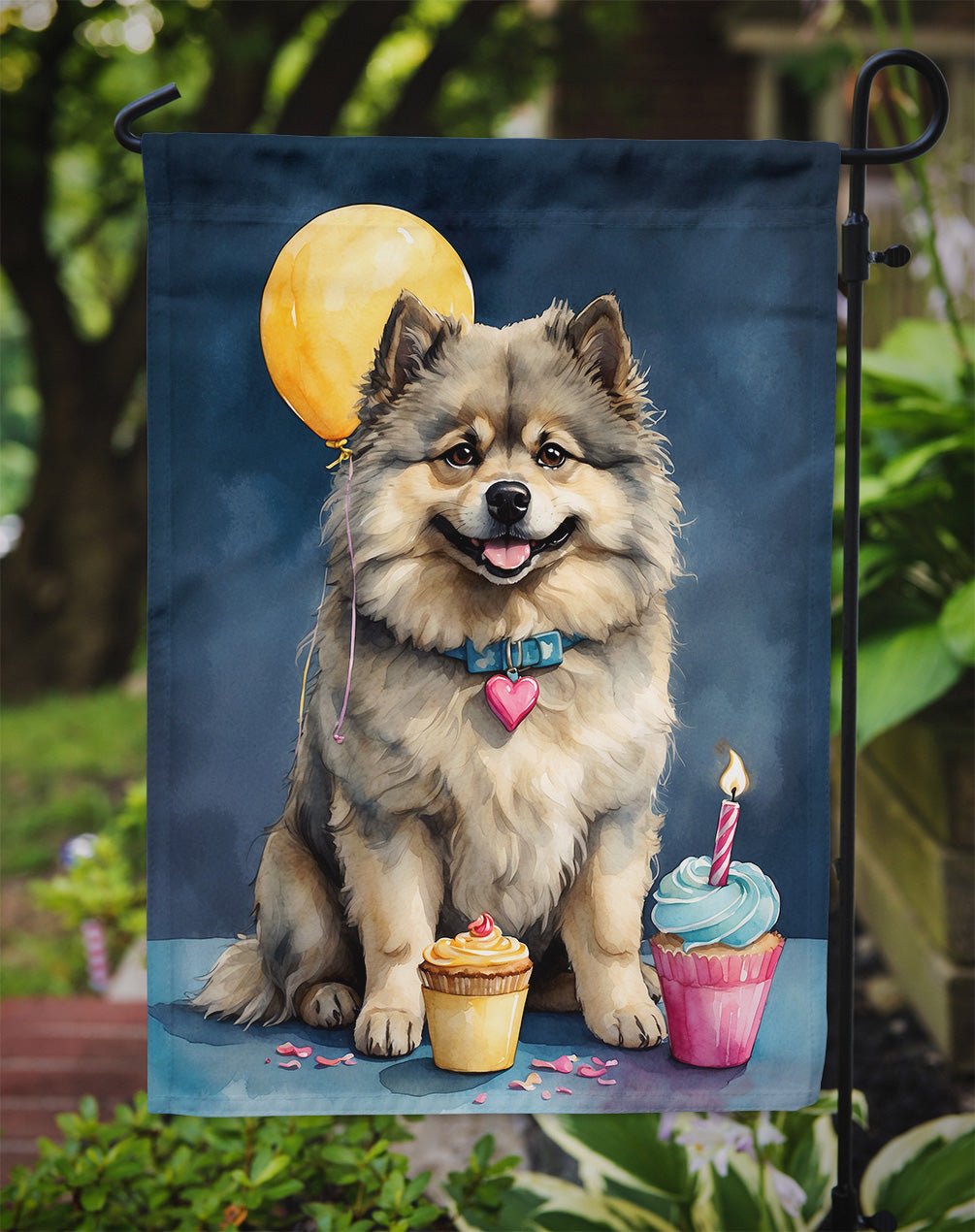 Keeshond Happy Birthday Garden Flag –  Garden Flag by Caroline's Treasures