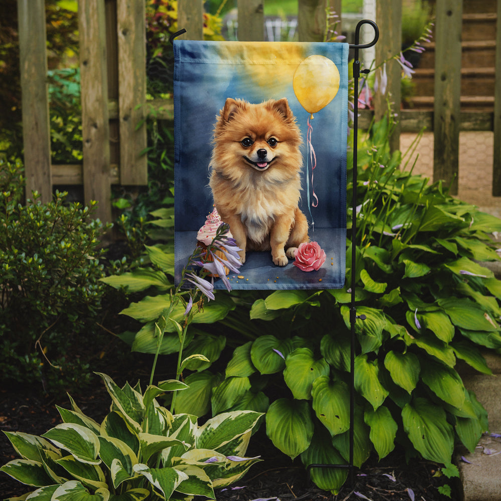 Pomeranian Happy Birthday Garden Flag –  Garden Flag by Caroline's Treasures