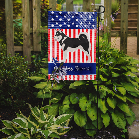 Alaskan Malamute American Garden Flag - Outdoor Decorative Yard Flag BB8405GF