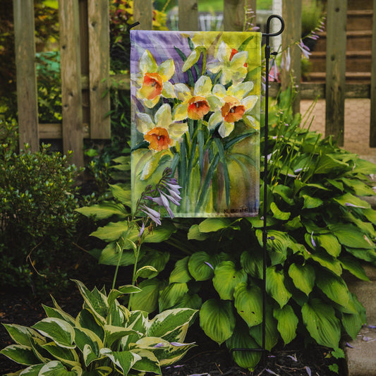 Daffodils by Maureen Bonfield Garden Flag – Decorative Outdoor Yard Flag BMBO0880GF