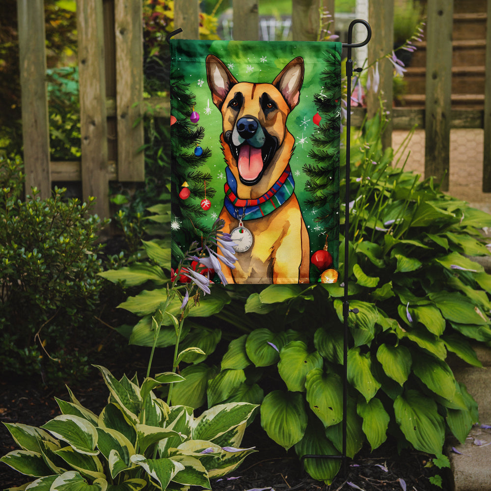 Belgian Malinois Christmas Garden Flag – Cozy Dog Holiday Decor with Tree & Presents