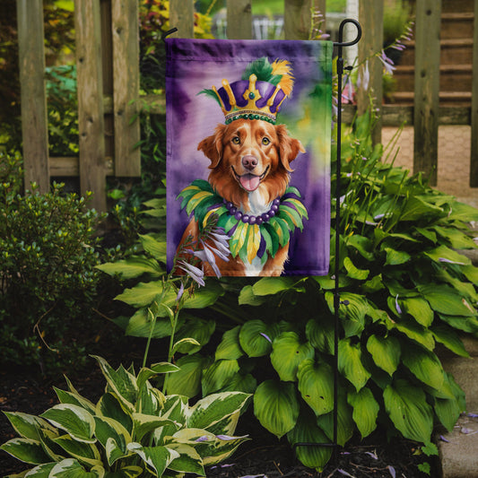 Nova Scotia Duck Tolling Retriever King of Mardi Gras Garden Flag - Vibrant Dog-Themed Yard Decor by Caroline's Treasures