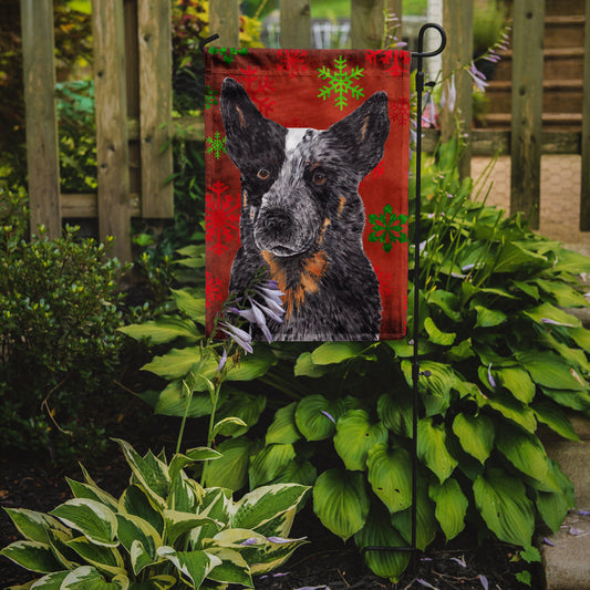 Australian Cattle Dog Red Green Snowflakes Christmas Garden Flag – Decorative Outdoor Yard Flag