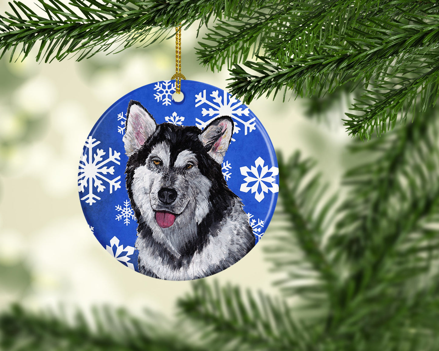 Alaskan Malamute Winter Snowflakes Holiday Ceramic Ornament SC9491CO1