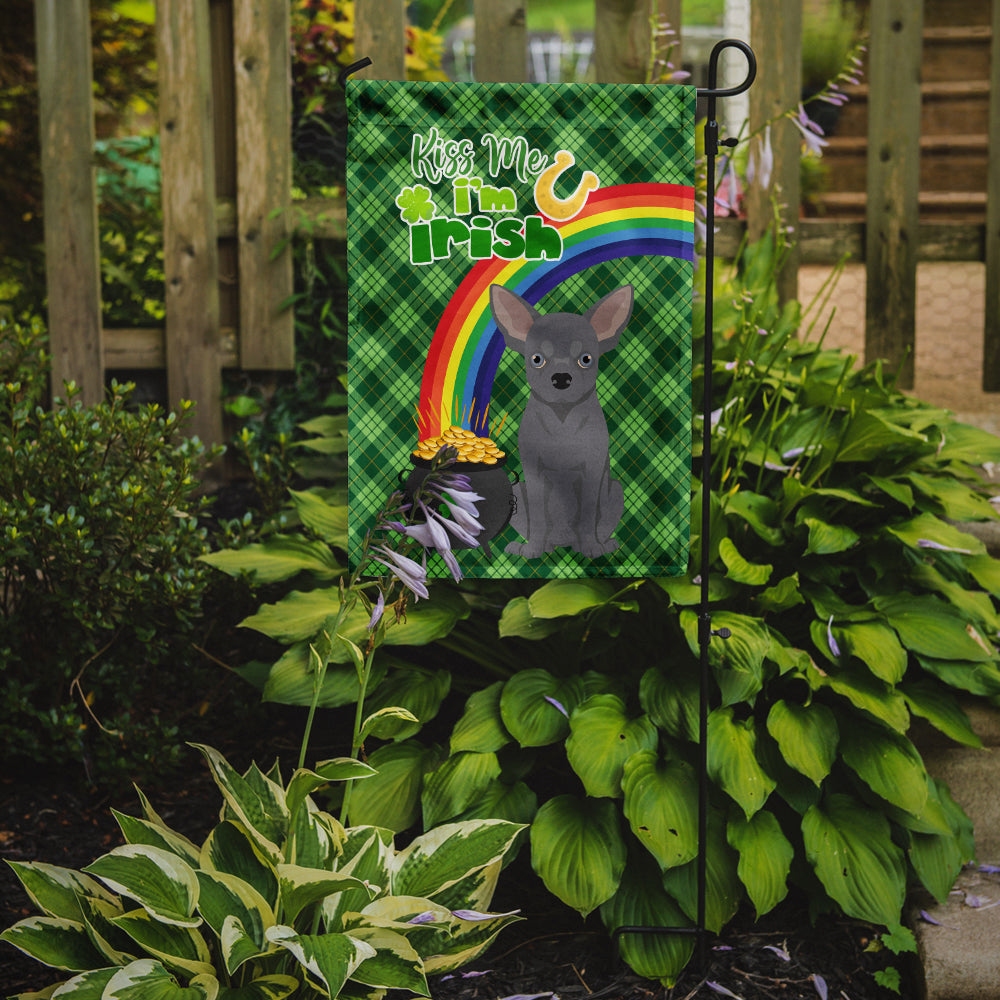 Blue Chihuahua St. Patrick's Garden Flag – "Kiss Me I’m Irish" with Pot of Gold & Rainbow