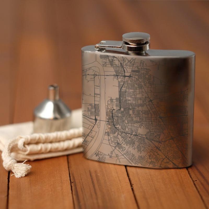Baton Rouge - Louisiana Map Hip Flask