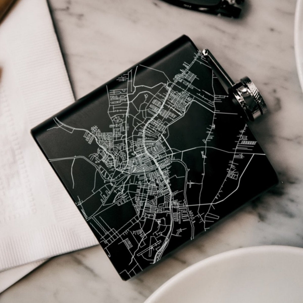 Houma - Louisiana Engraved Map Hip Flask in Matte Black